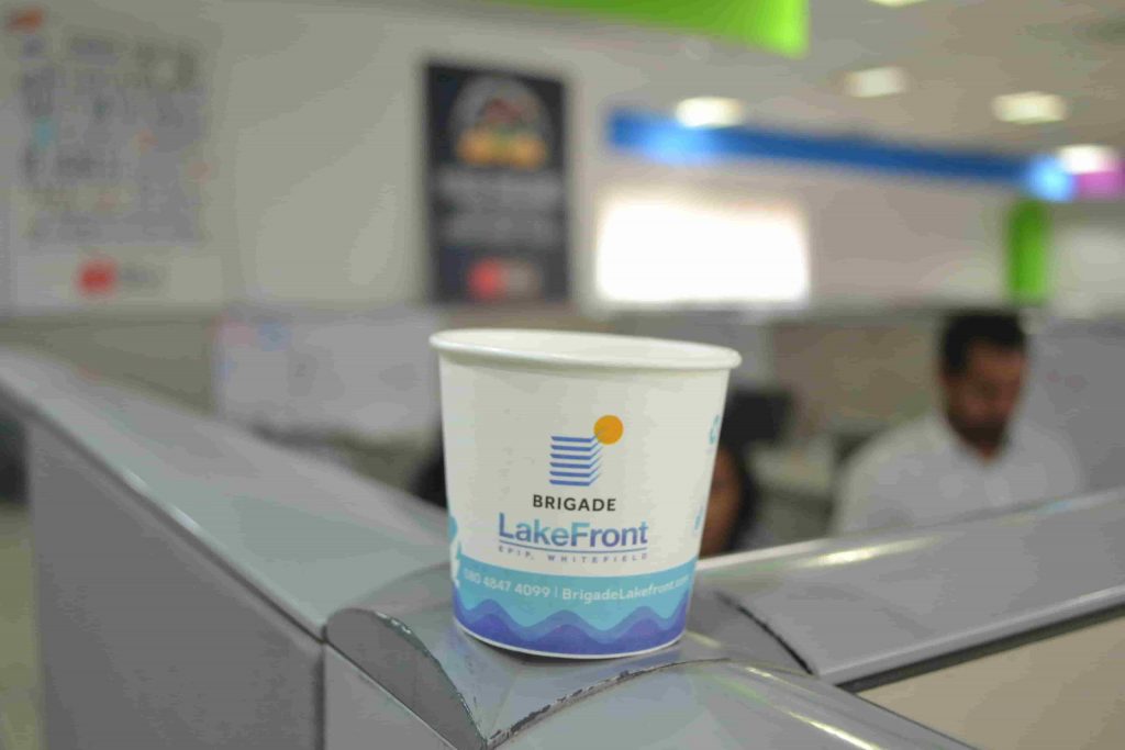 coffee cup advertising