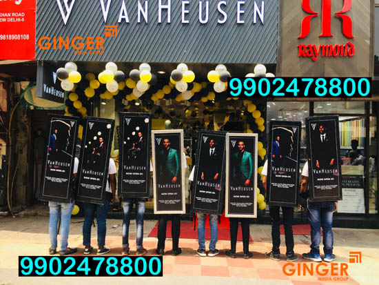 Look Walker in Delhi, Noida, Faridabad, Ghaziabad and Gurgaon for VANHEUSEN