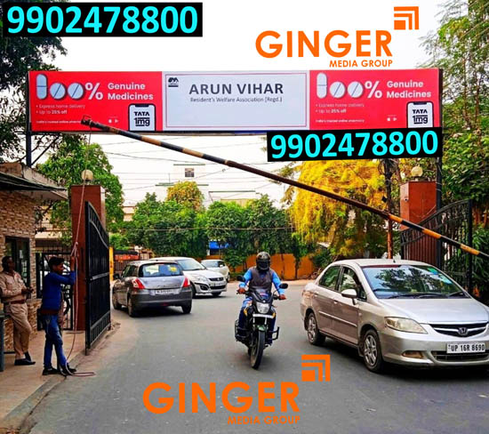 TOP 5 MOST HAPPENING COLLEGES OF DELHI-NCR for Auto rickshaw advertising