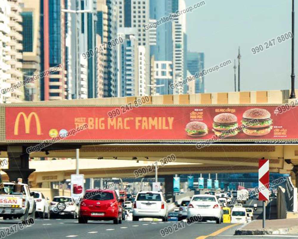 Top colors used in Auto rickshaw advertising