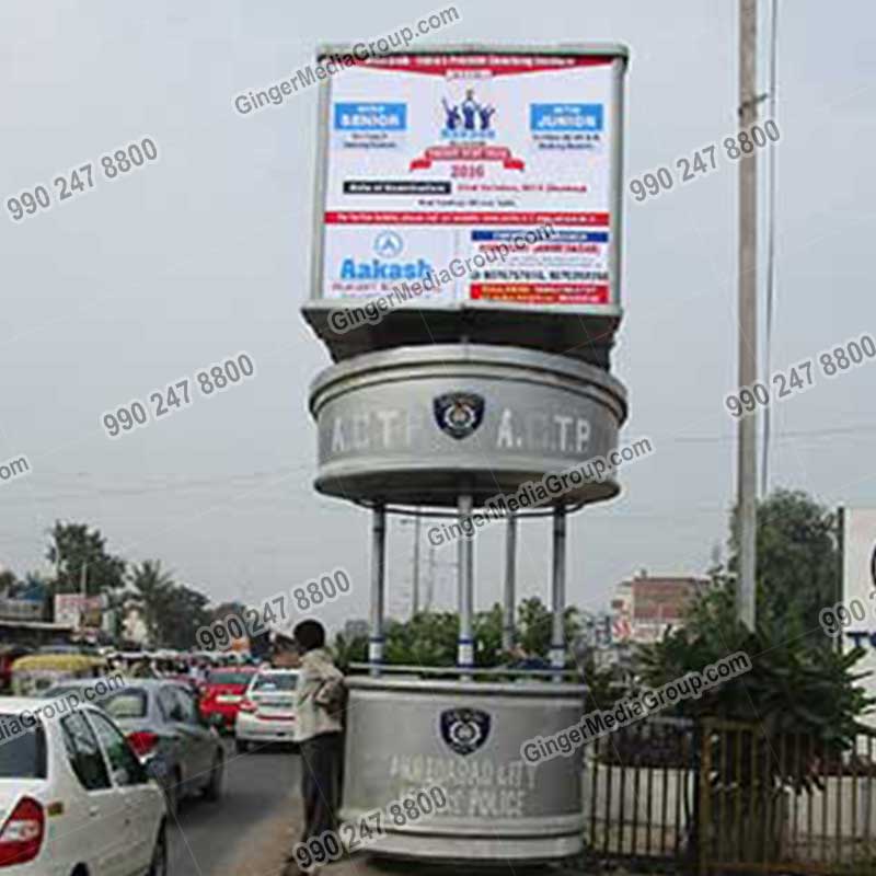 Top colors used in Auto rickshaw advertising