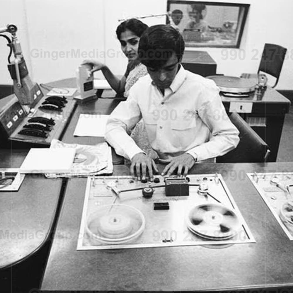 Top colors used in Auto rickshaw advertising