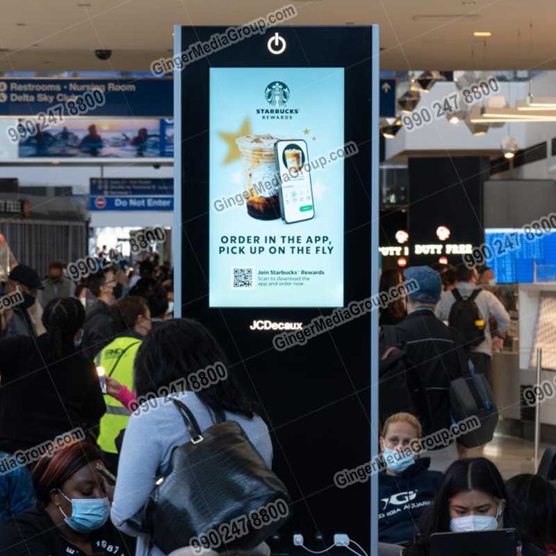 Top colors used in Auto rickshaw advertising