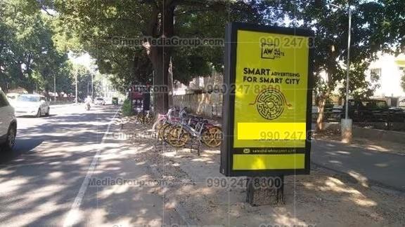 Top colors used in Auto rickshaw advertising