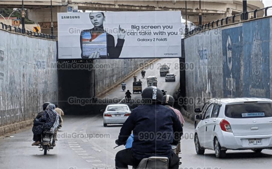 Top colors used in Auto rickshaw advertising